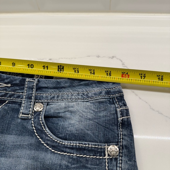 Miss Me, Womens Distressed Blue Cropped Jean Capri, 28 - Picture 12 of 13